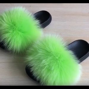 FoxFur  Slides 💚💚💚💚